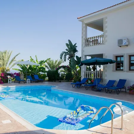 Maria Paradise Kato Yialia